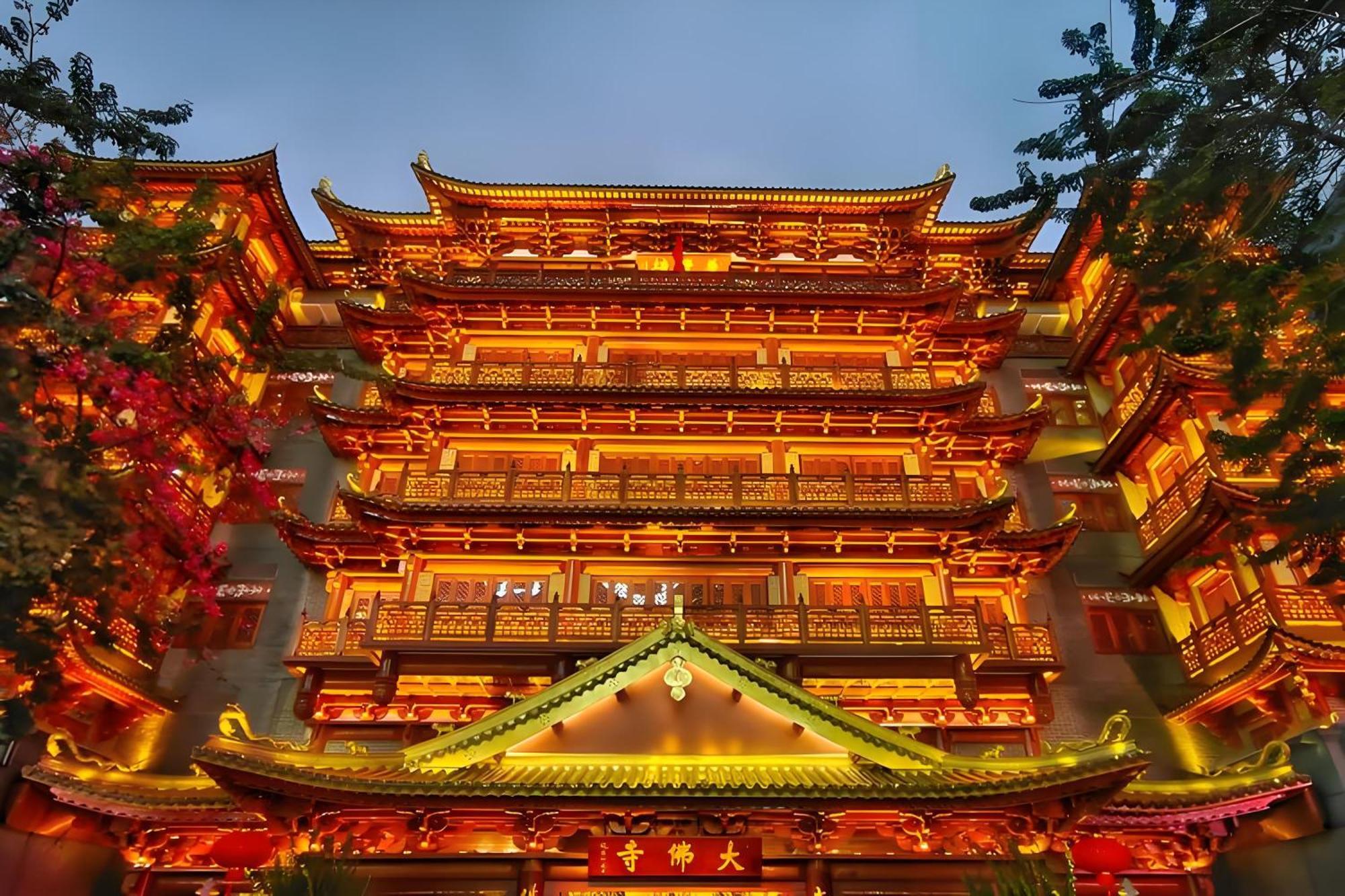 Waifiden Guangzhou Grand View Golden Palace Apartment - Free Shuttle Bus During The Canton Fair Екстер'єр фото